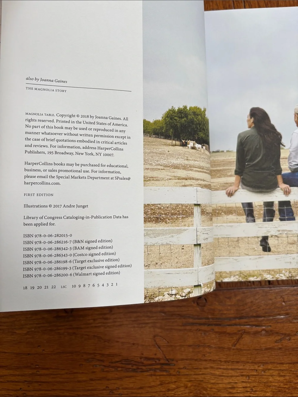 Magnolia Table A Collection of Recipes for Gathering by Joanna Gaines Cookbook